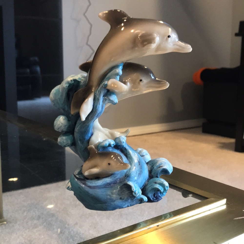 Dolphin decor for your shelf